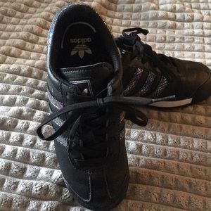 Adidas Samoa Sneakers 👟